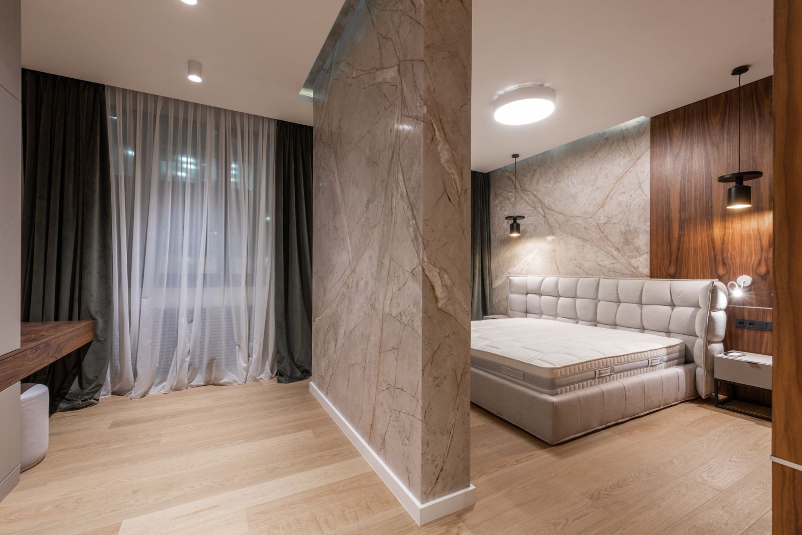 Marble wall tiling in a finished interior